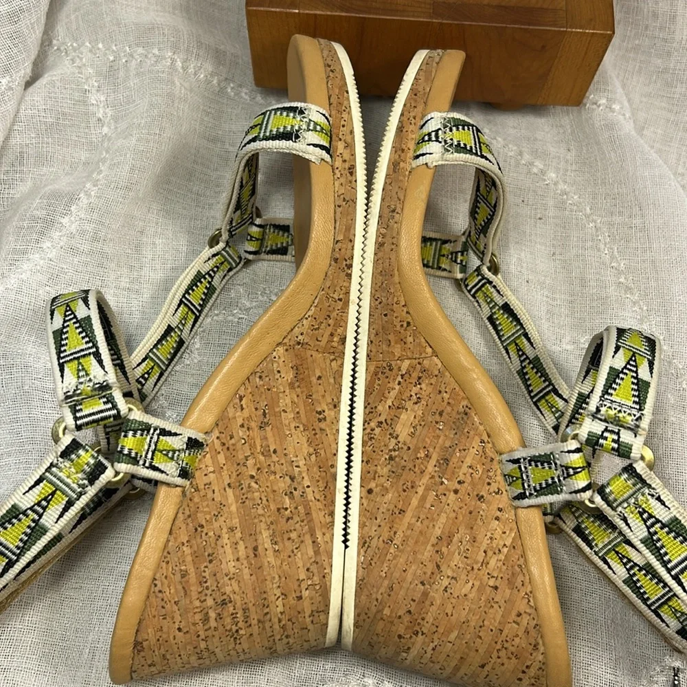 Teva almost NEW cork leather comfortable wedge sandal